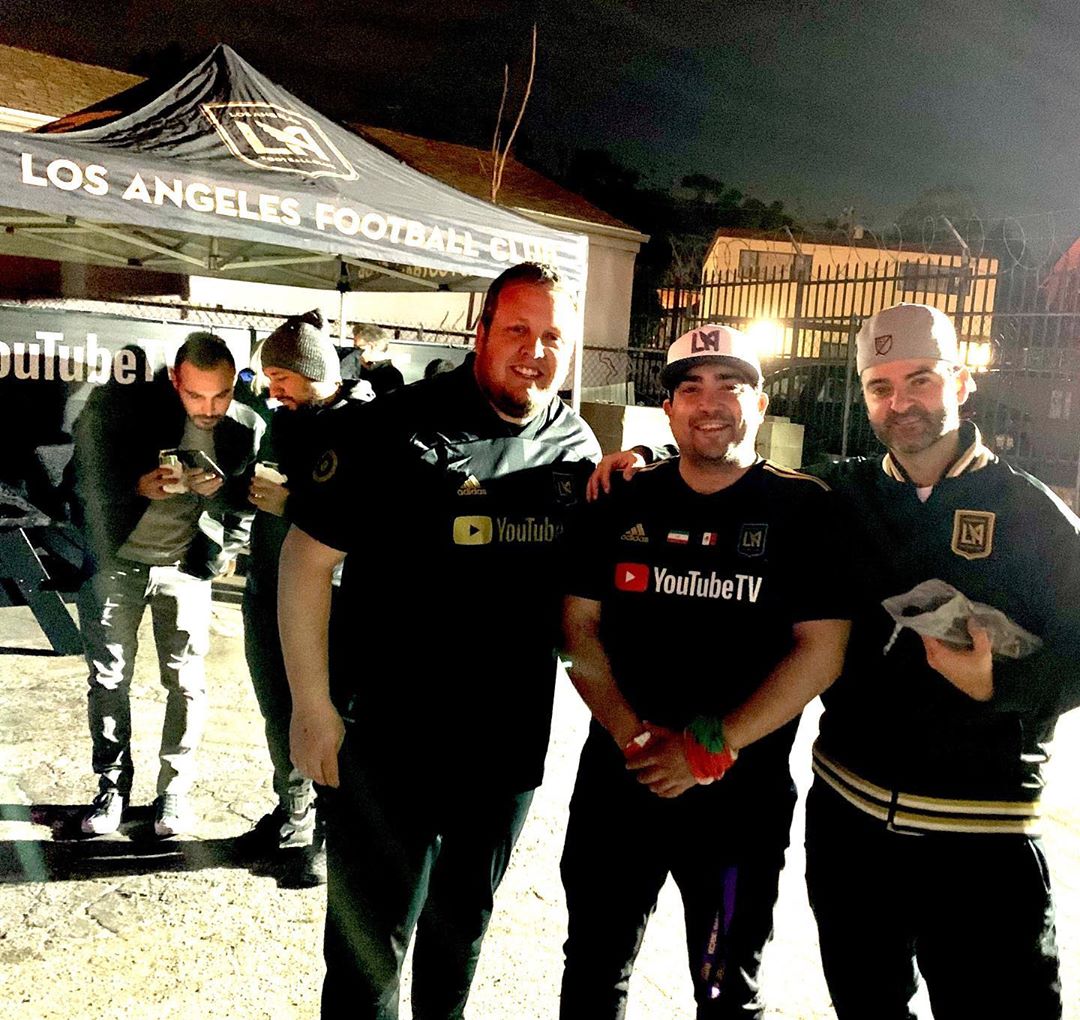 Like minded individuals who share a common bond, our WAGS think we are crazy for loving a sport as much as we do lol jk maybe 🤣 LADIES AND GENTLEMAN, the Defenders of the banc , I present to you @filimonster35 and @lafc_thescarf (and 2 guys looking for their Uber in the background) ... give them a follow if you love soccer and especially if you love LAFC, check them out at @defendersofthebanc 
2 of the nicest guys I’ve met along my journey in life and I love meeting people as passionate about soccer as I
.
.
.
.
.