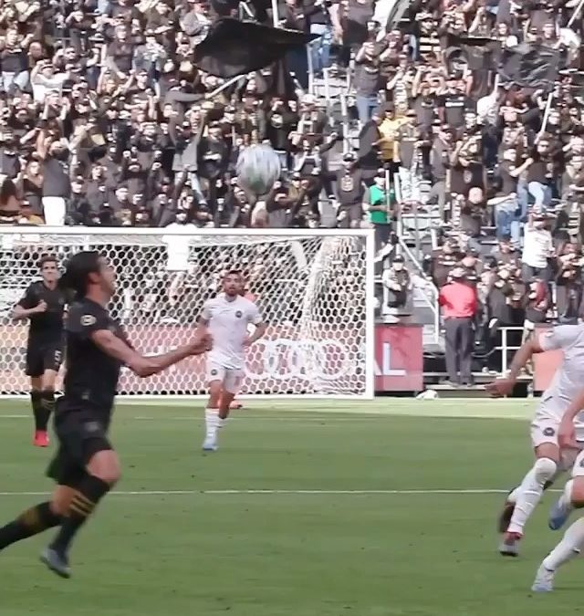 If you haven’t seen it then your welcome …what a Goal by  , on the Mans Birthday too…and what a game by  …….where you at  with ur tie’n ass! . . . .