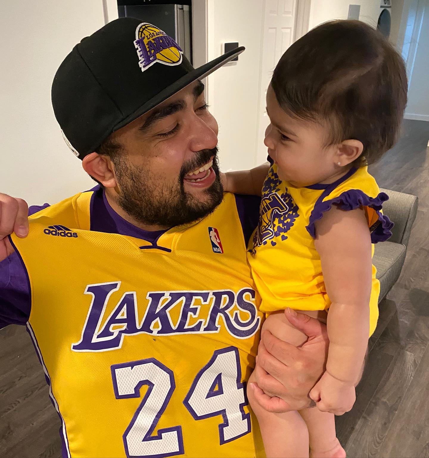 I said to Mila, Lakers in 5! 

Let’s go Lakers! Let’s get this W tonight ⁣
.⁣
.⁣
.⁣
.⁣
.⁣