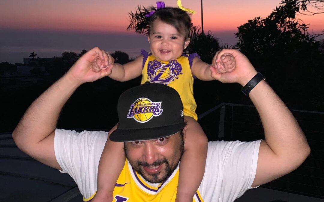 Mila says Lakers in 5! Sunsets+Mila+Lakers =️ .⁣ .⁣ .⁣ .⁣ .⁣