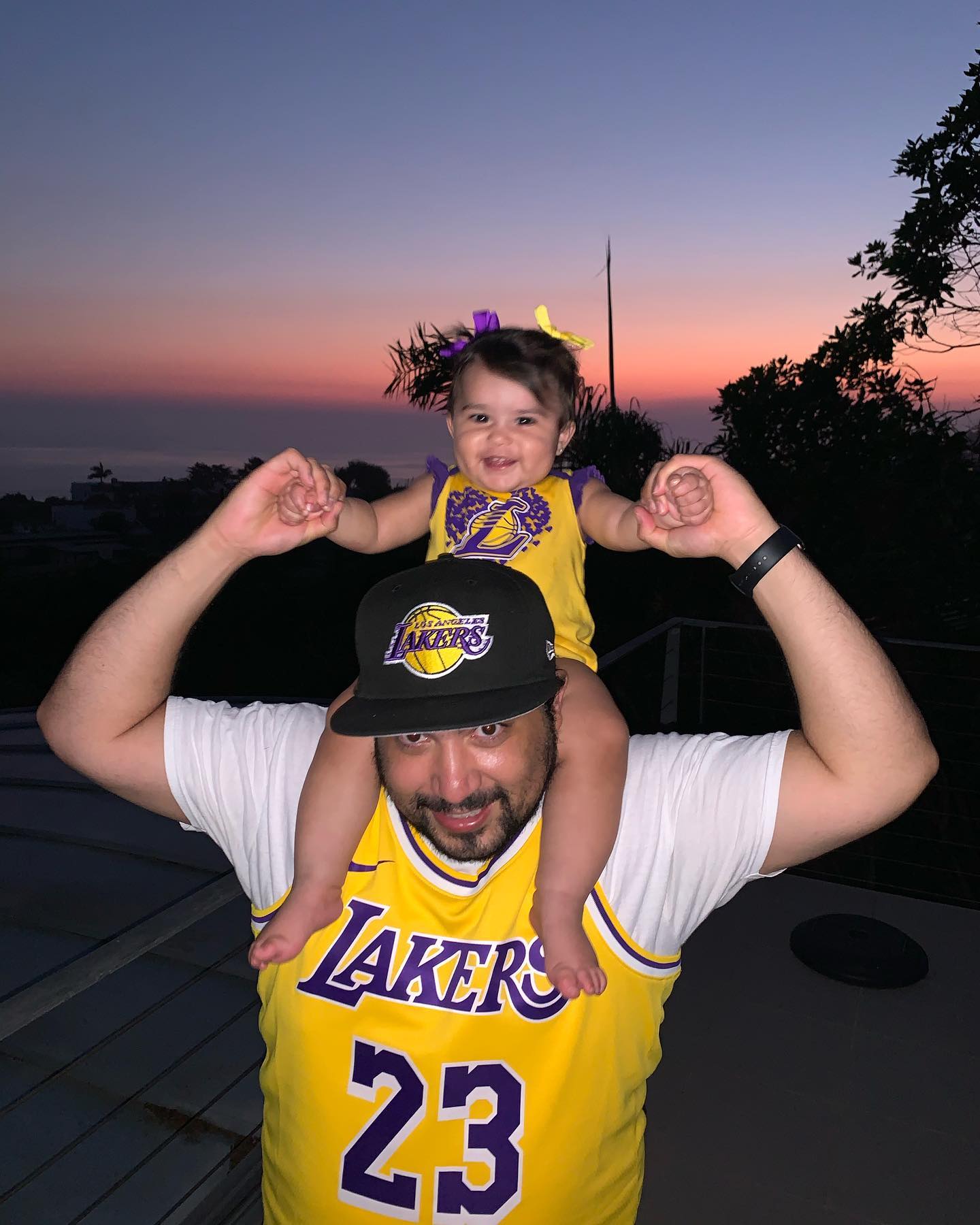Mila says Lakers in 5! Sunsets+Mila+Lakers =️ 
.⁣
.⁣
.⁣
.⁣
.⁣